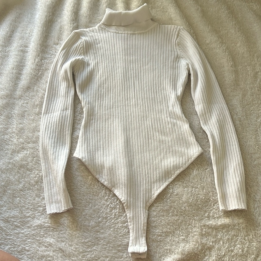 Fashion Nova - Turtleneck bodysuit